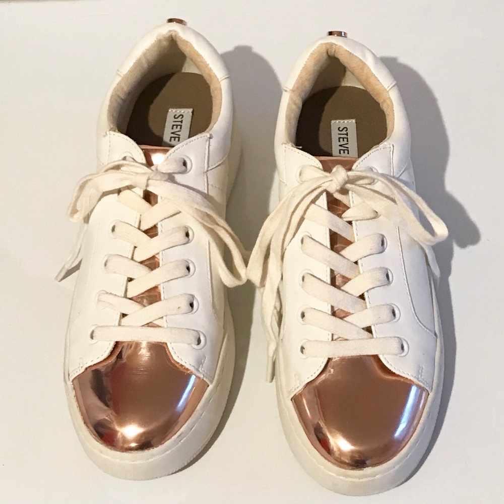 Steve Madden Bertie Metallic Platform Sneakers